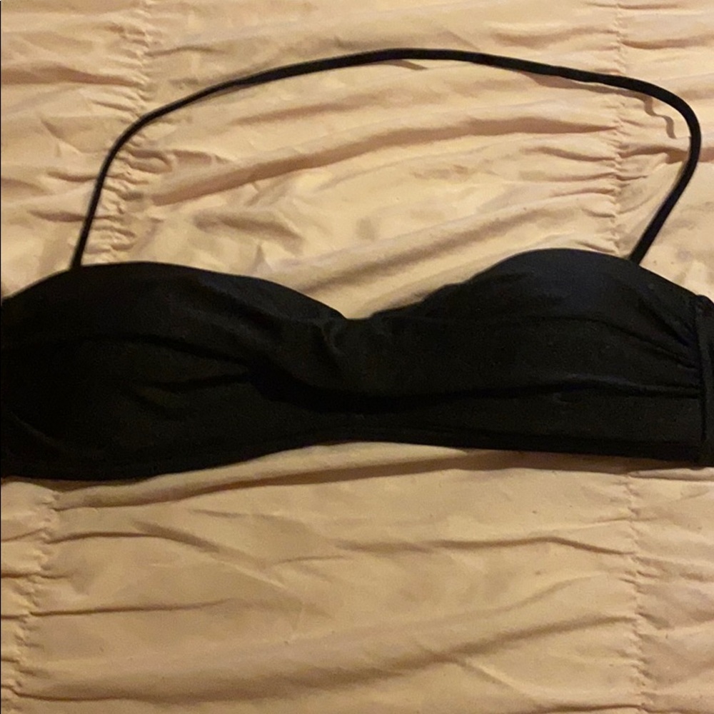 Black swimwear top size Medium NWT